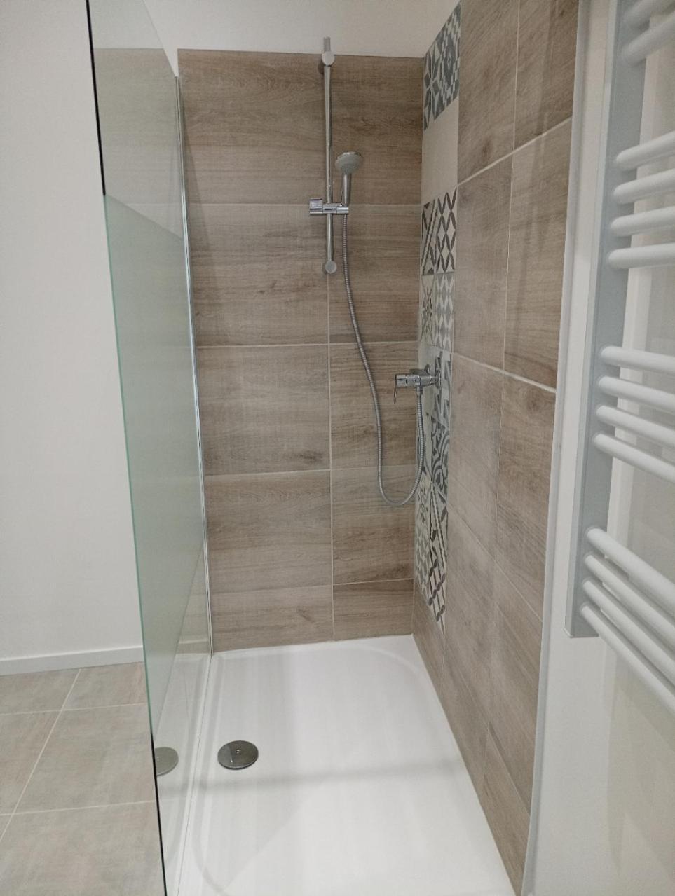 Appart Proche Toutes Commodites Souvigny エクステリア 写真