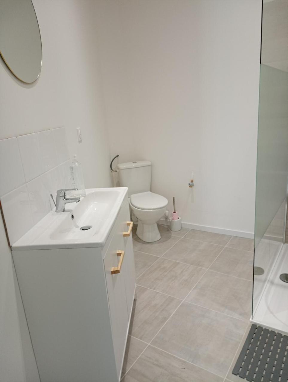 Appart Proche Toutes Commodites Souvigny エクステリア 写真