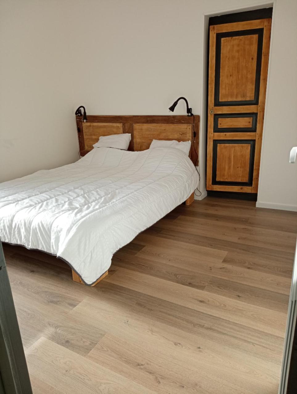 Appart Proche Toutes Commodites Souvigny エクステリア 写真